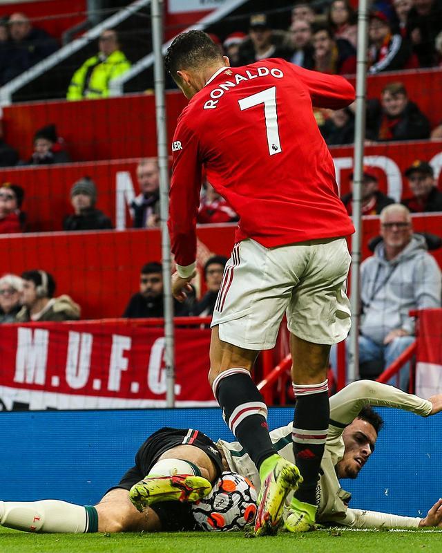 关于曼联险胜利物浦，博格巴补时绝平世界杯的信息