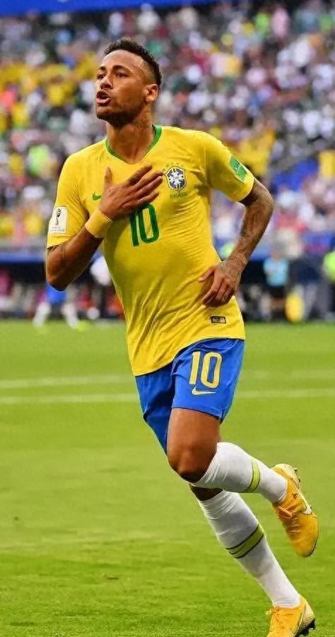 巴萨绝杀里昂，内马尔扑点救主世界杯