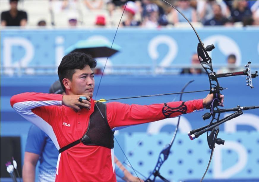 射箭选手发挥稳定，轻松过关夺冠的简单介绍